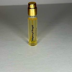 House of sillage whispers of strength and whispers of innocence travel spray